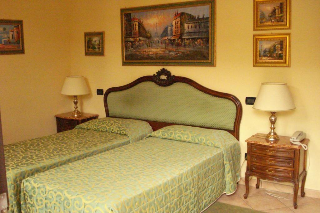 马格纳加洛酒店 坎波加利亚诺 客房 照片